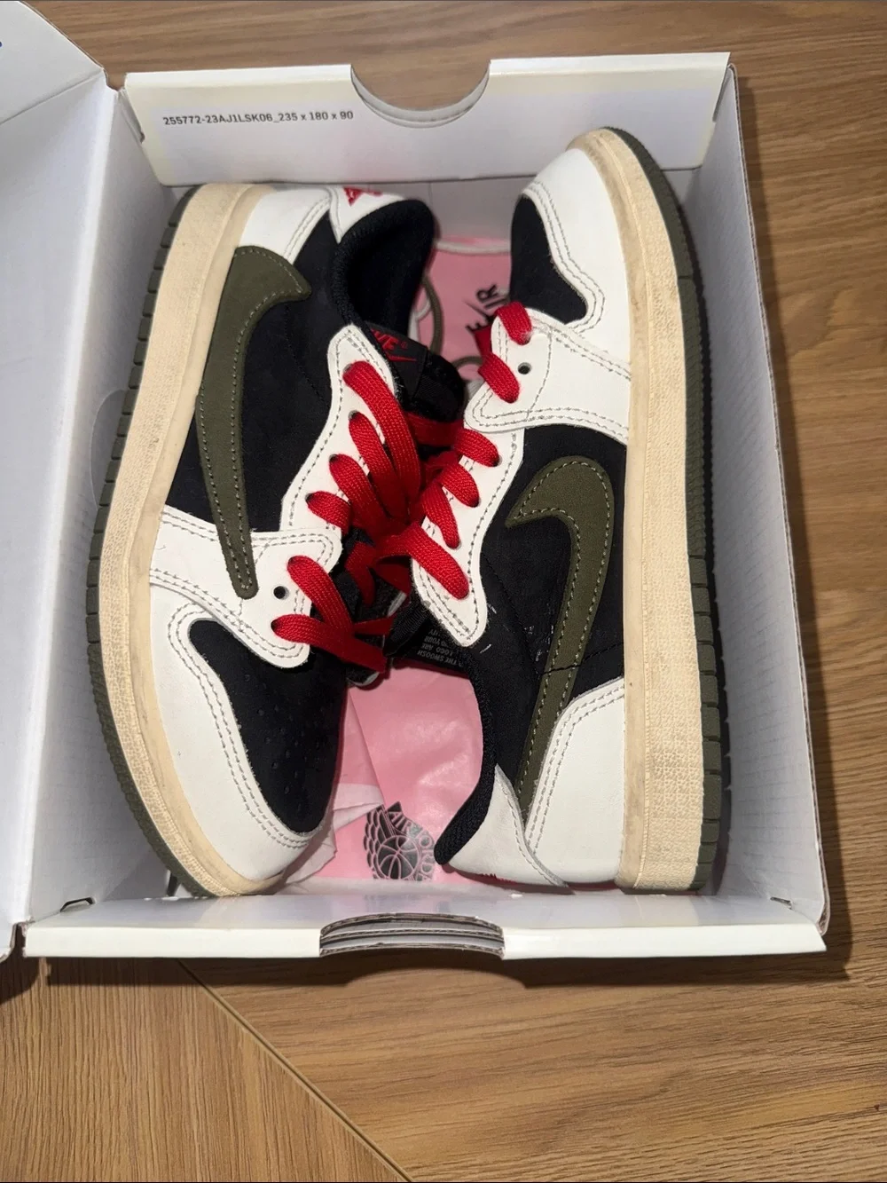 Travis Scott x Air Jordan 1 low OG Ps “ Olive”